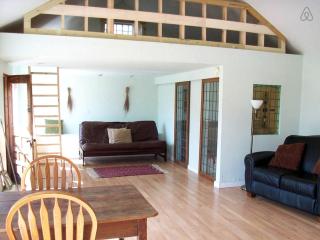 Country Cottage Rental on 50 Acres of Sublime Land in Southwest Wisconsin - 9