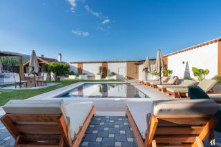 Villa Lejzo - Swimming Pool - 7