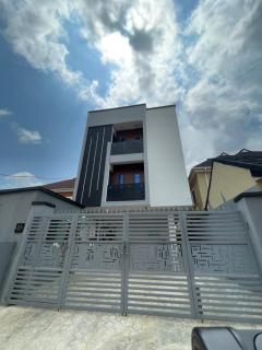 Modern Studio apartment in Yaba - 1