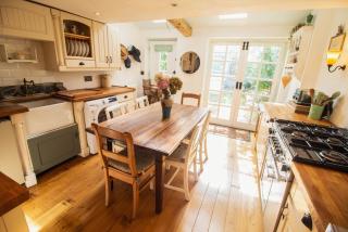 Cockle Cottage, An artists haven, Charming Cottage By Air Premier - 6