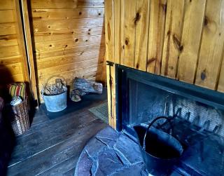 Cozy Rustic Cabin in the Prescott National Forest near Lynx Lake in Prescott, Arizona - 7