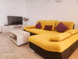 Luxury Seaside Apartment Alezzi Green Swimming Pool - 6