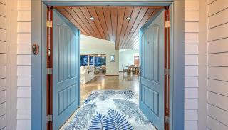 Bali Hai House - 5041 - 1