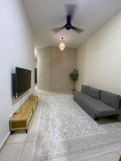 Loka Homestay Kluang - 0