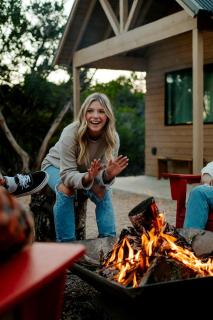 Cozy Texas Hill Country Cabins for Romantic Getaways near Austin - 8