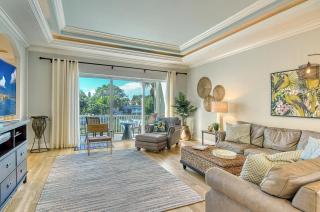 Sunburst Courtyard - 430 - 2