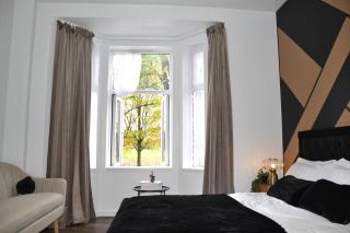 Brand New 1 Bed Apartment - 3 Guests - 8