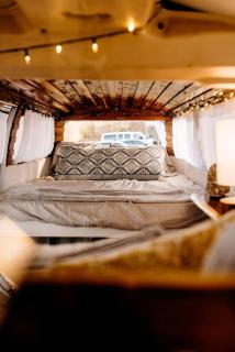Refurbished Campervan Rental Perfect for Glamping in Missouri - 8