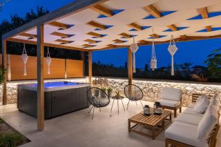 Terpsis Pool Villa - 9