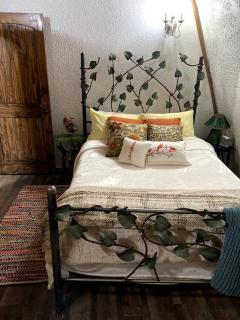 Exciting Hobbit House Rental Ideal for a Fun Vacation in Arkansas - 5