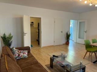 schöne Einliegerwohnung mit Stellplatz - 0