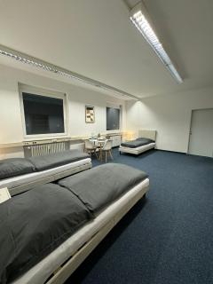 StayFlex Nürnberg - free Parking, close to train and bus - 6