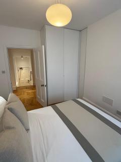 FOX ON THE HOE - Luxury Apartment accommodation - 1