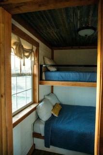 Rustic Tiny House Rental for Weekend Getaways from Dallas - 6