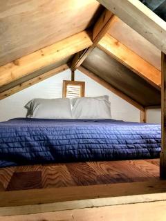 Rustic Tiny House Rental for Weekend Getaways from Dallas - 3