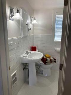 Secluded Farm Stay for a Perfect Oregon Glamping Experience - 7