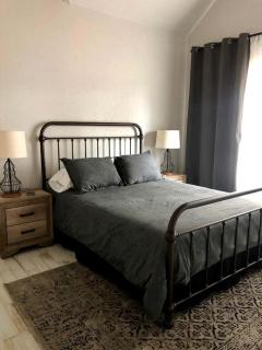 Charming Cabin for Glamping Vacations in Wimberley, Texas - 6