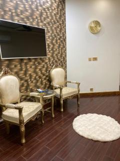 Godown Palace Guest House - 4