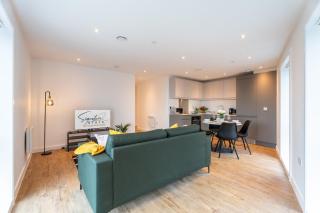 Royal 2-Bed Penthouse in Central Location - 3