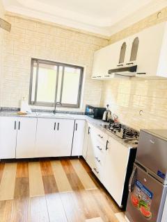 Kamrex Apartments - 4