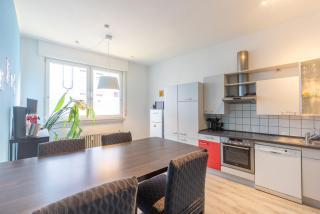 Modernes 72qm Apartment zentral mit Küche und Boxspringbett - 4