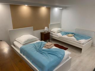 Living the Green - 8