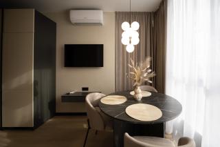 Затишні апартаменти біля метро Житомирська, світло є завжди - Kyiv - 7