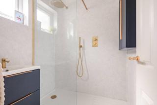 Frankies Borough Apartment - 1