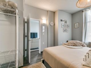 Boho, Walk East Village, Downtown, Free Parking - 2