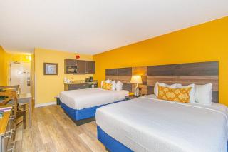 Charming Condo- Steps from the Beach! Landmark 320 - 6