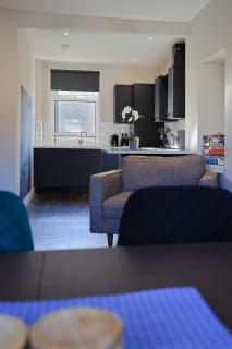 The White City Apartment - 5