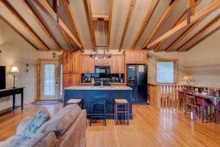 Appalachian Retreat - 1