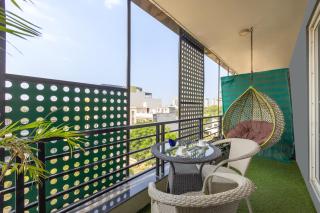 BK Studio And Rooms Near Huda City Centre - 4