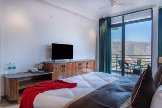 The Blakemore Kasaauli - 4