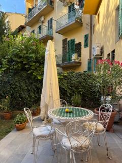 Apt intero e atrezzato con giardino - 4