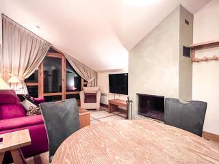 Beautiful one-bedroom apartment with fireplace and stunning views - 5