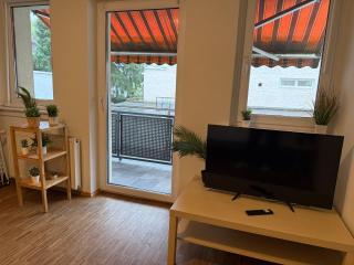 Offenbach Apartment mit 3 Schlafzimmern, Balkon, bis 5 Personen - 2