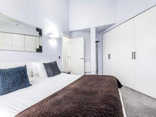 Top Floor View 3-Bed Apartment for 10 guests in Paddington - 0