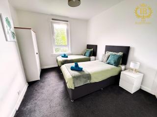 Cosy Apartment In Great Gourock Location - 0