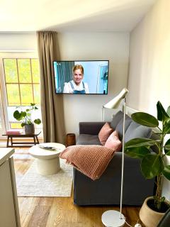 HAPPY PLACE mit Sonnen-Balkon und Stellplatz nur 400 m zum Strand - 8