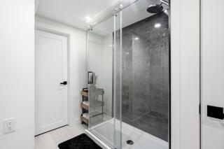 Modern Apartment Near Downtown Ottawa - 7