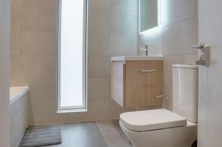 Stylish 4-Bedroom Townhouse with Private Rooftop Terrace - 6