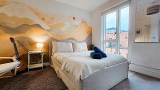 Stylish 4-Bedroom Townhouse with Private Rooftop Terrace - 2