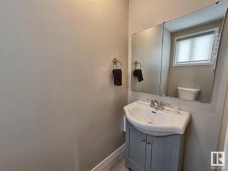 UofA Bike Lane-Train-Bus, Southgate Mall, Cental - 5