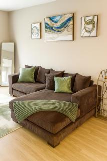 Cozy, chic deep Ellum apartment! - 1