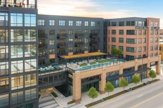 Cozy, chic deep Ellum apartment! - 0