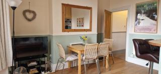 Lovely Victorian Apartment in Clifton Village - 3