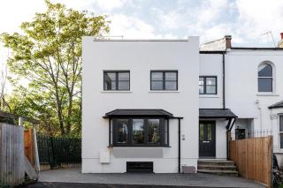 Brand New, Interior Designed House with Terrace - 8