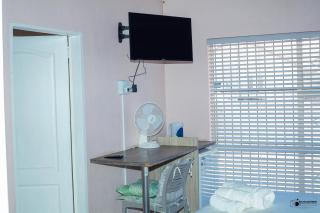 Emmanuel Guesthouse - 2