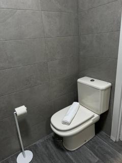 Apartamento 5 a 3 min caminando de la Estación de Bus y Tren María Zambrano 5 - 4